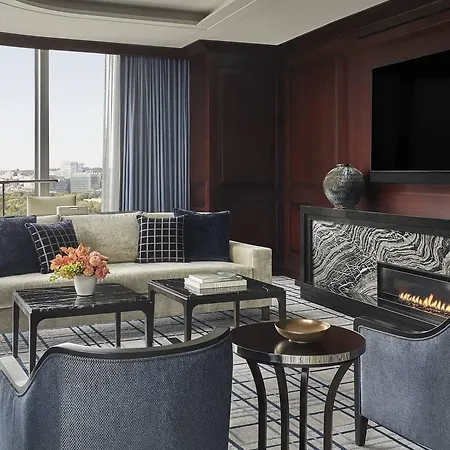 Hotel Four Seasons One Dalton Street, Boston