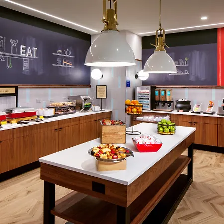 Hotel Hampton By Hilton At The Seaport District Boston
