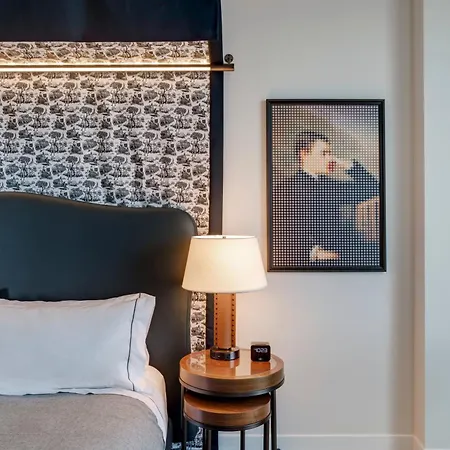 Canopy By Hilton Downtown 4*