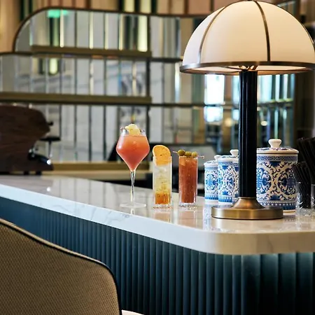 The Langham, 5*