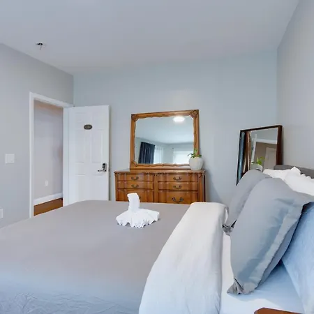 Apartment Three Bedroom *