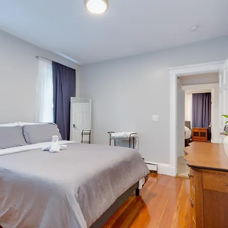 Three Bedroom Boston