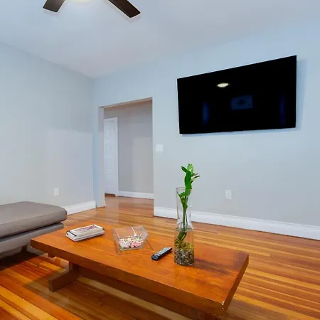 Apartment Three Bedroom Boston