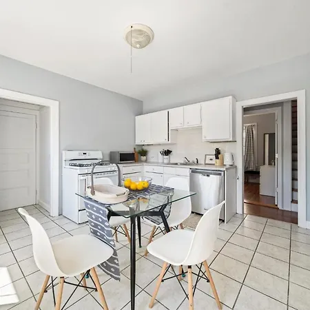 Apartment Cozy Up In 5br Near Charming Oak Square