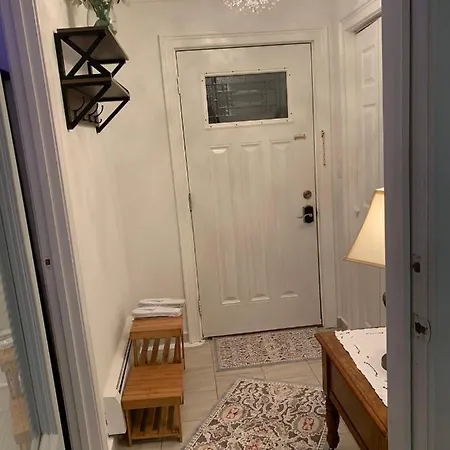 Comfy And Chic Apartment! Free Parking Boston