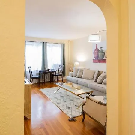 Sunny & Bright 1Br, Longwood Medical Hospitals Apartment Boston