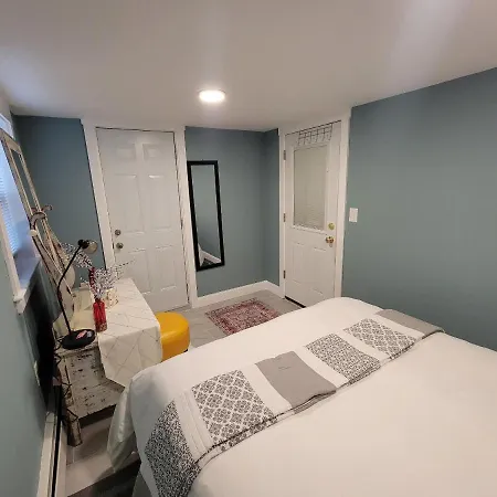 Apartment Comfy And Chic Apartment! Free Parking