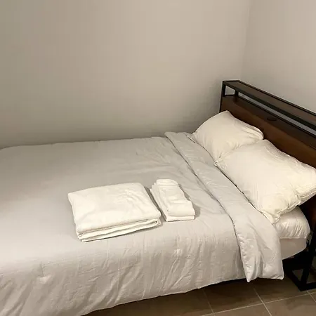Lovely Two Bedroom In South Apartment Boston