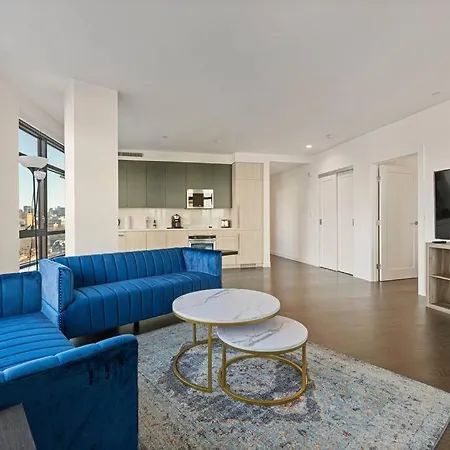 Panoramic Sanctuary - 2 Bedroom King Bed, Fenway Park *