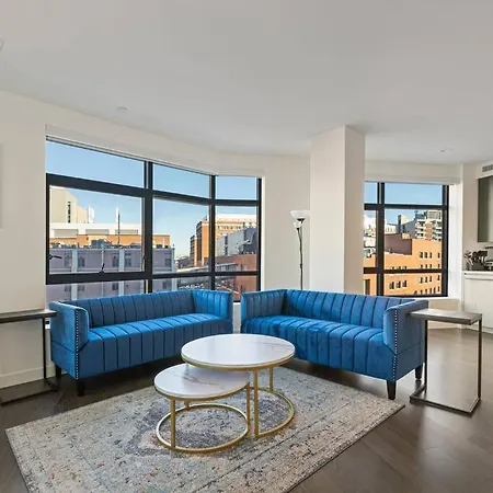 Apartment Panoramic Sanctuary - 2 Bedroom King Bed, Fenway Park *