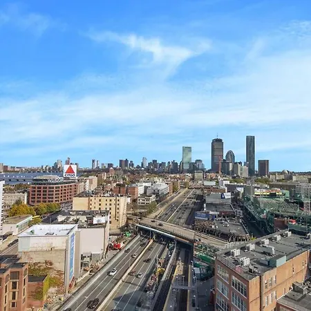 Apartment Panoramic Sanctuary - 2 Bedroom King Bed, Fenway Park
