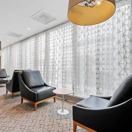 Sparkling 2br / 2ba In Back Bay Apartment *