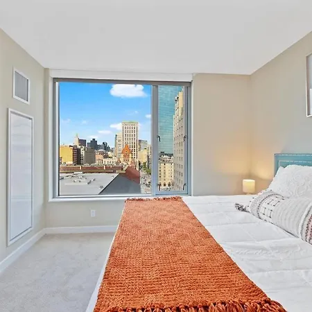 Sparkling 2br / 2ba In Back Bay Apartment *