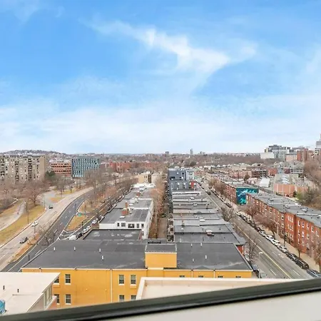 Outstanding Luxury 2br 2ba Apartment Boston