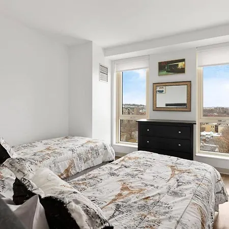 Outstanding Luxury 2br 2ba