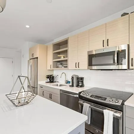 Apartment Outstanding Luxury 2br 2ba