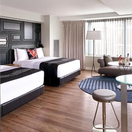 Hotel W 4*