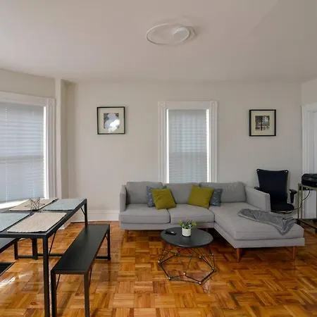 Holiday home Historical Urban Oasis