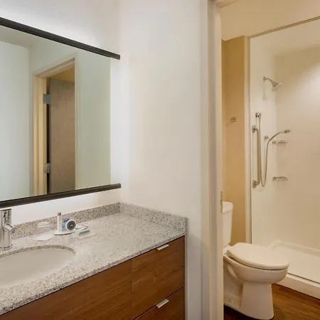 By Marriott Downtown Seaport 3*