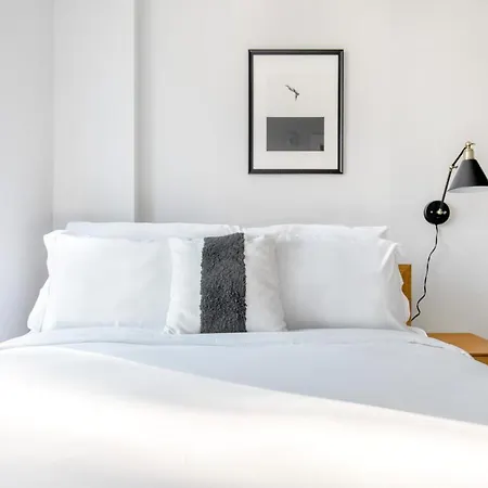 Brighton 1br W Wd Doorman Nr T Dining Bos-322