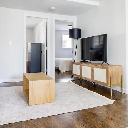 Newly Newly Renovated S 2br Bos-457 Apartment *