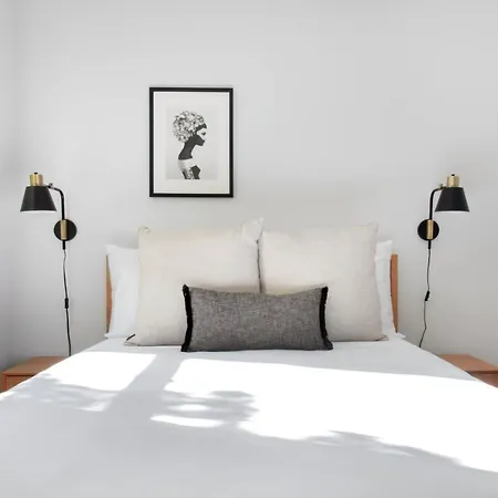 Brighton 2br W Wd By Restaurants Shops Bos-396