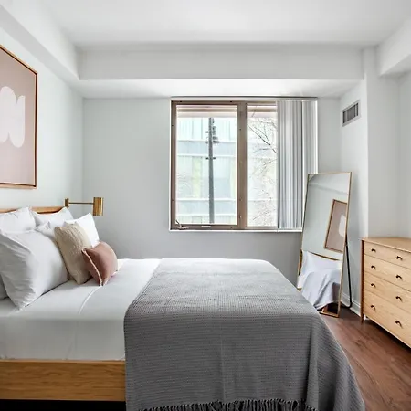 Well-located Kendall Sq 1br W Courtyard Bos-388 *