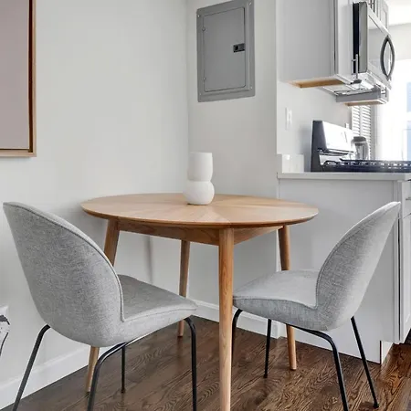 Newly Newly Renovated S 2br Bos-456 Apartment