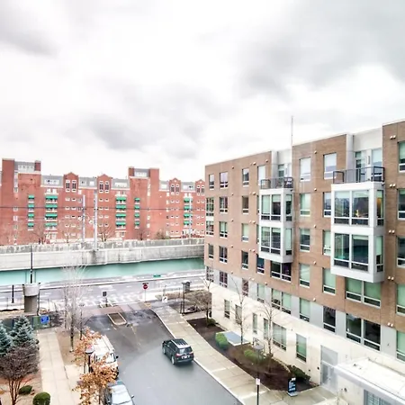 E Cambridge 1br W Wd Gym Steps From Train Bos-524 Apartment *
