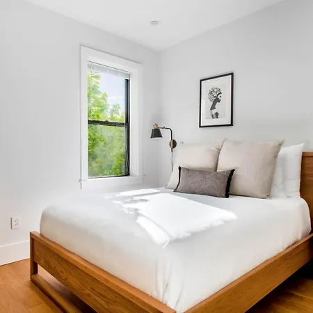 Apartment Brighton 2br W Wd By Restaurants Shops Bos-396