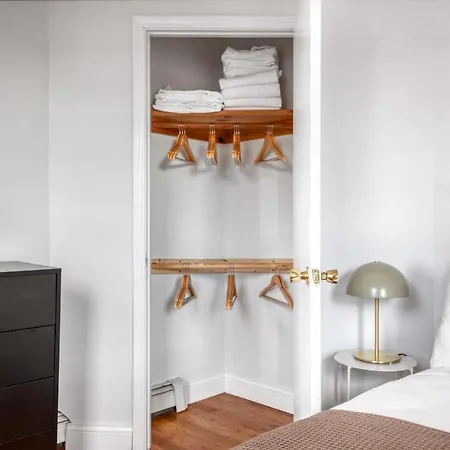 Savin Hill 3br Nr Red Line Bos-712 * Boston