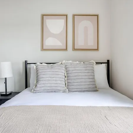 Apartment Roxbury 1br W Wd Nr Nubian Square Bos-733 *