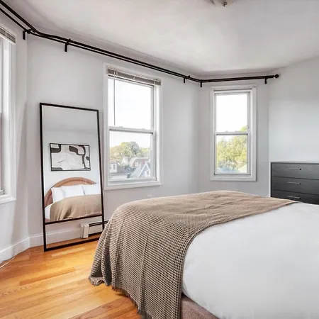 Savin Hill 3br Nr Red Line Bos-712