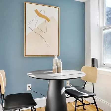 Beacon Hill 2br W Wd Nr Common Bos-827 Boston