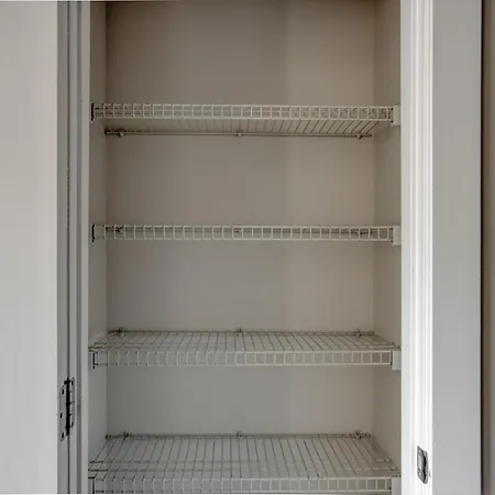 Allston 1br W Gym Wd Nr Griggs T Bos-790 Boston