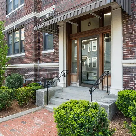 Brighton 2br W Wd By Restaurants Shops Bos-396 Boston