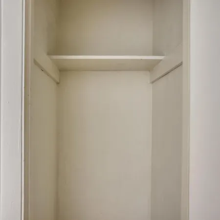 Apartment Ideal Longwood 1br Nr Mission Park Bos-668