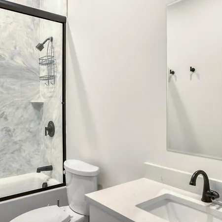 Apartment Roxbury 1br W Wd Nr Nubian Square Bos-733