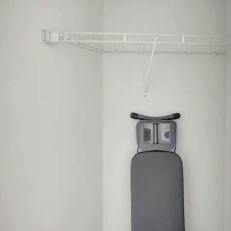 East Cambridge 1br W Gym Roof Nr Kendall Sq Bos-768 Boston