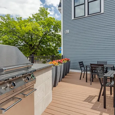 Apartment Roxbury 1br W Wd Nr Nubian Square Bos-733