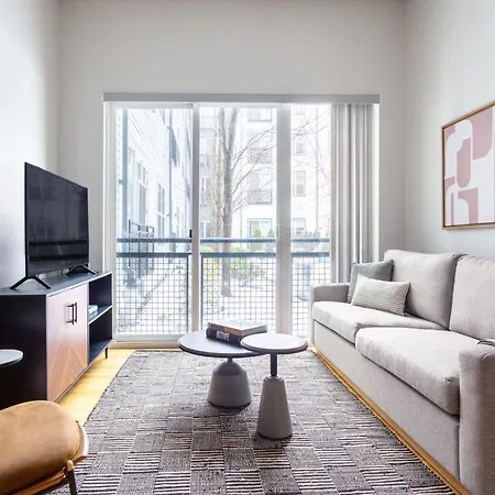 Apartment S 1br W Gym Wd By Seaport Lawn On D Bos-335 *