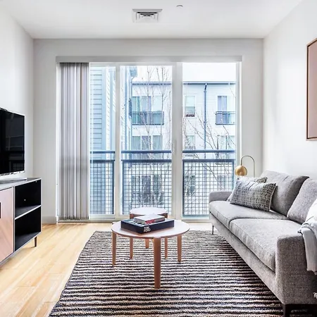 S W Gym Wd By Seaport On D Bos-351 Apartment