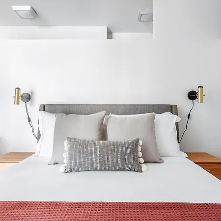 S W Gym Wd By Seaport On D Bos-351 Apartment *