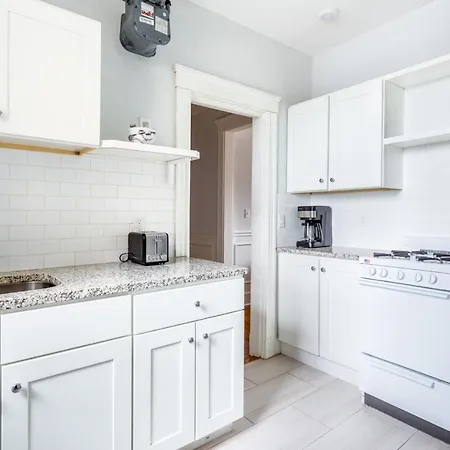 1br Steps From Longwood The T Multiple Schools Bos-341