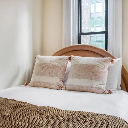 Back Bay 1br W Wd Nr Newbury St Bos-724 Boston
