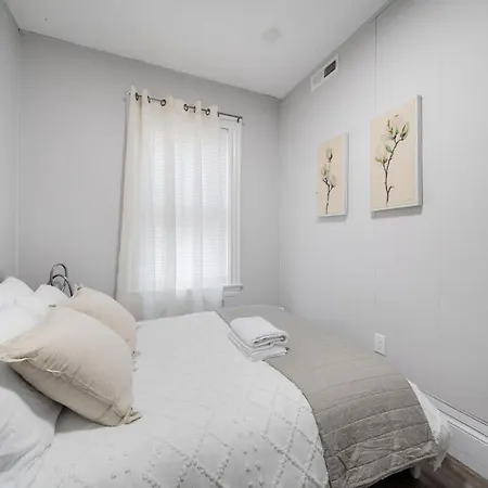 4br 1bh In South Near Old Harbor Private Apartment