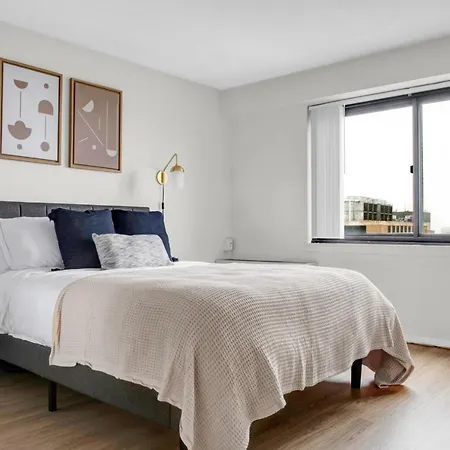 Apartment Spacious Beacon Hill 1br Wviews Gym Bos-496 Boston
