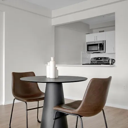 Spacious Beacon Hill 1br Wviews Gym Bos-496
