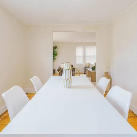 New Vanity Short- Term Rentals- Neponset Riverway *