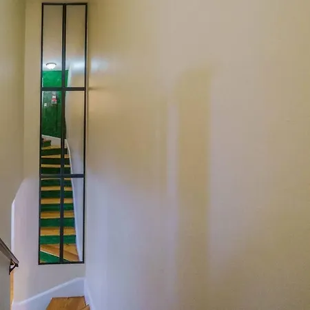 New Vanity Short- Term Rentals- Neponset Riverway